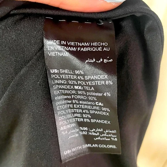 NWT White House Black Market Black White Floral Twist Neck Halter Top Sz L - Picture 4 of 7